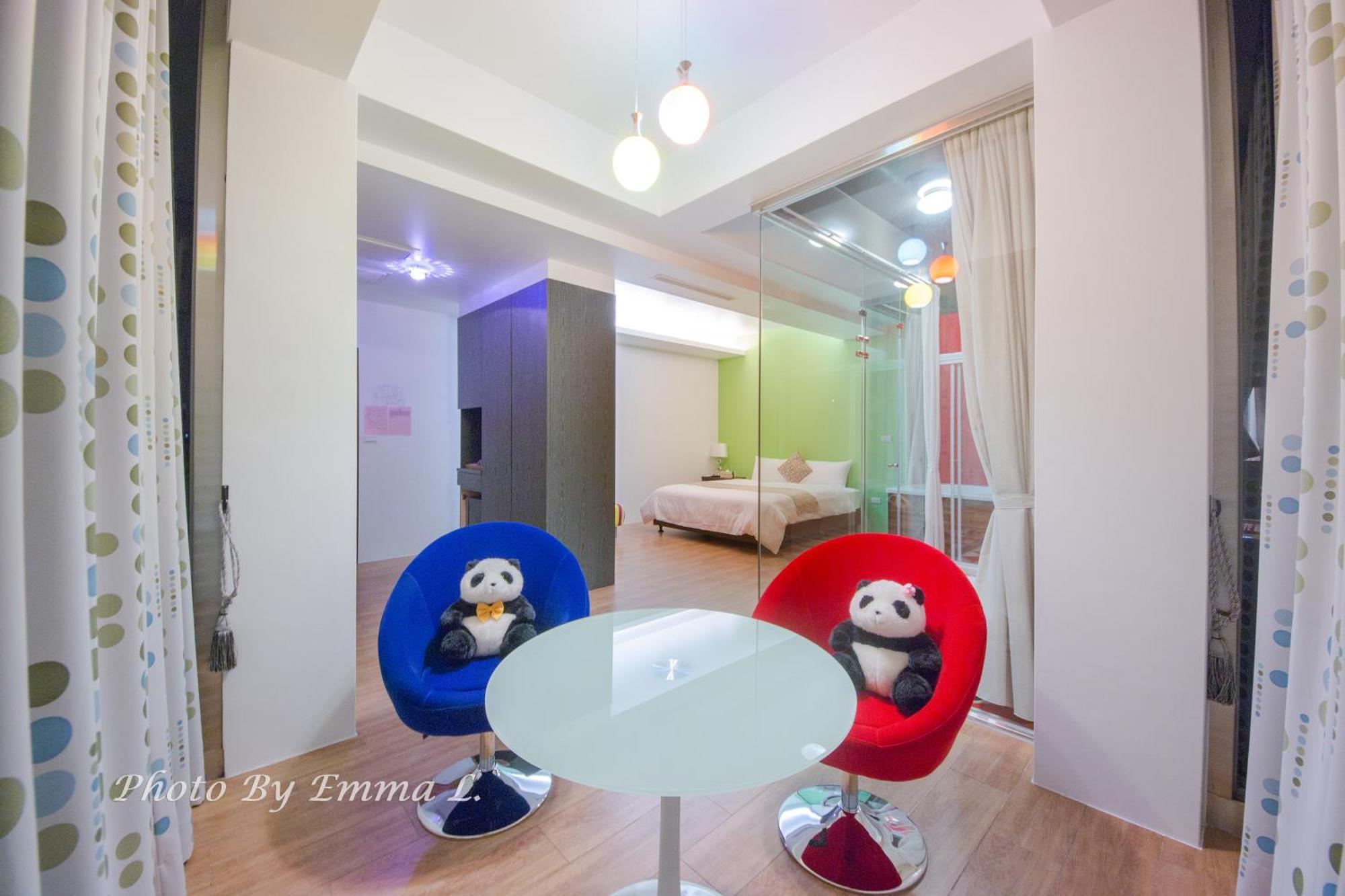 Colorful Fish Cottage Zhuangwei Bilik gambar