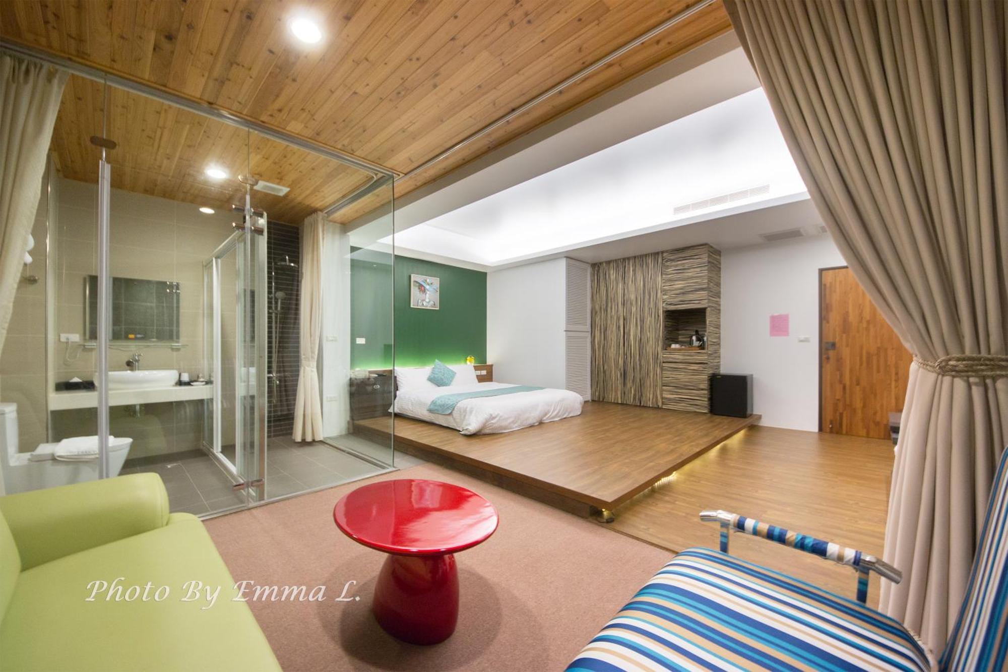 Colorful Fish Cottage Zhuangwei Bilik gambar