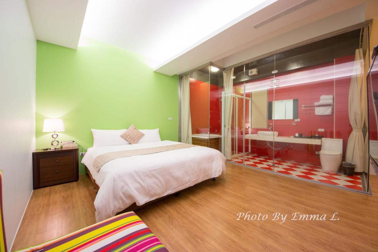 Colorful Fish Cottage Zhuangwei Bilik gambar